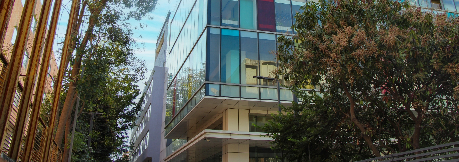 Primeco radiance Building
